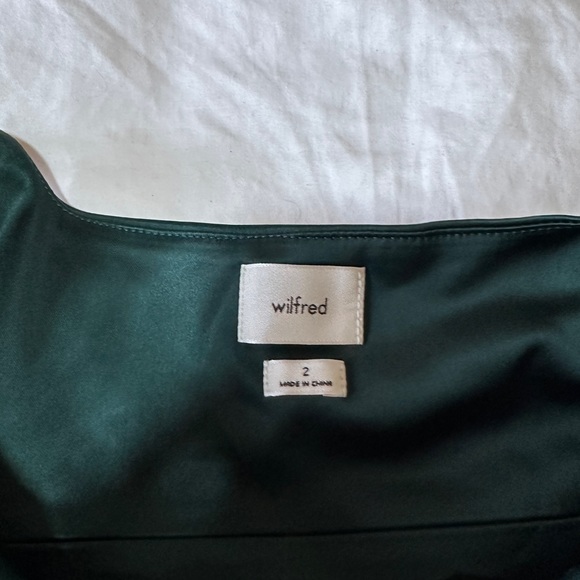 Wilfred Aritzia shine dress - Picture 3 of 4